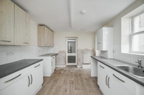 Basement Flat, 88 Lansdowne Place, Hove, BN3 1FH