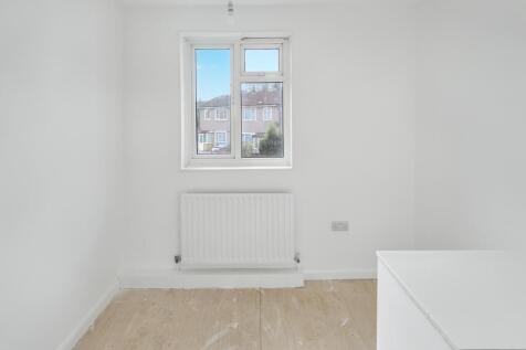 11 Beech Gardens, Dagenham, Essex, RM10 9TS