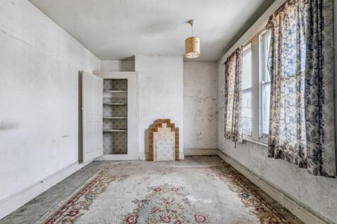 5 Maple Avenue, Gillingham, Kent, ME7 2NT