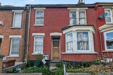5 Maple Avenue, Gillingham, Kent, ME7 2NT