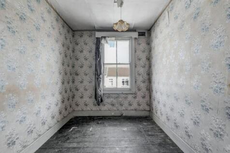 5 Maple Avenue, Gillingham, Kent, ME7 2NT