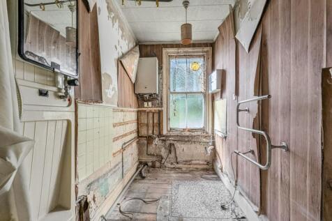 5 Maple Avenue, Gillingham, Kent, ME7 2NT