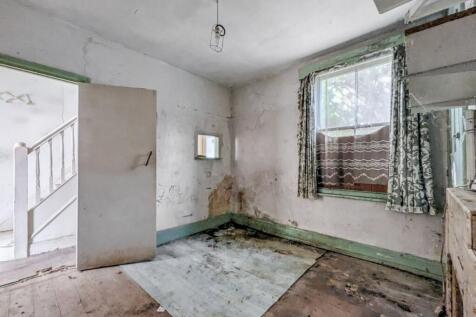5 Maple Avenue, Gillingham, Kent, ME7 2NT