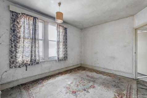 5 Maple Avenue, Gillingham, Kent, ME7 2NT