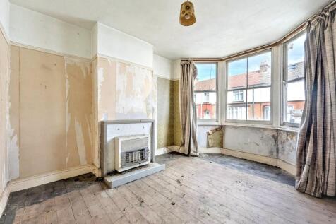5 Maple Avenue, Gillingham, Kent, ME7 2NT