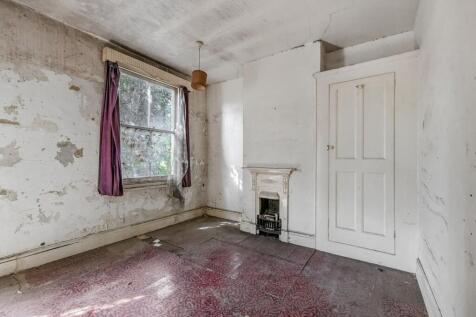 5 Maple Avenue, Gillingham, Kent, ME7 2NT