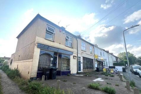 101A Sun Lane, Gravesend, Kent, DA12 5HW