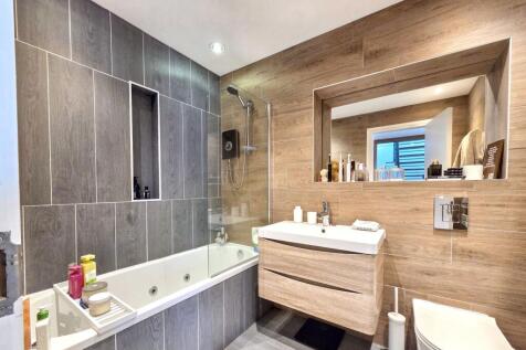 Apartment 802, 25 Church Street, Manchester M4 1PE