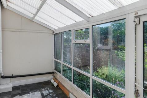 6 Fayre Road, Fareham PO16 0UB