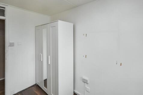 15 Linslade House, Lisson Green Estate, 36 Paveley Street, Marylebone, London NW8 8TL