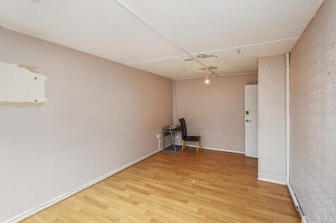15 Linslade House, Lisson Green Estate, 36 Paveley Street, Marylebone, London NW8 8TL