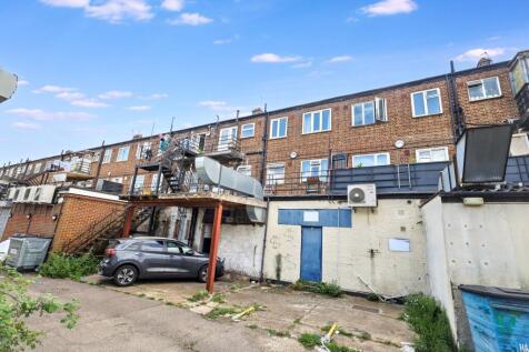 712D Kenton Road, Kenton, Harrow, HA3 9QX