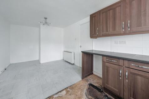 32 Hadrian Court, Garth Thirtythree, Killingworth, Newcastle Upon Tyne, NE12 6BY