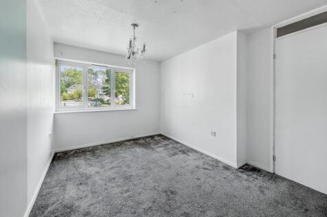 32 Hadrian Court, Garth Thirtythree, Killingworth, Newcastle Upon Tyne, NE12 6BY