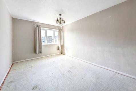 32 Hadrian Court, Garth Thirtythree, Killingworth, Newcastle Upon Tyne, NE12 6BY
