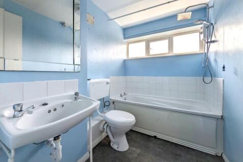 32 Hadrian Court, Garth Thirtythree, Killingworth, Newcastle Upon Tyne, NE12 6BY
