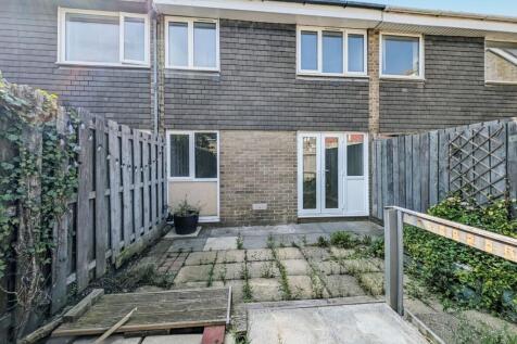 32 Hadrian Court, Garth Thirtythree, Killingworth, Newcastle Upon Tyne, NE12 6BY