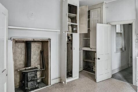 70 Delaware Mansions, Delaware Road, Maida Vale, London, W9 2LJ