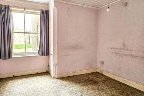 70 Delaware Mansions, Delaware Road, Maida Vale, London, W9 2LJ