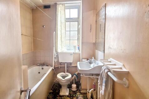 Flat 5 Ashley Court, Morpeth Terrace, London,  SW1P 1EN