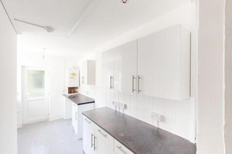 Flat A, 41 Alvington Crescent, Hackney, London, E8 2NN