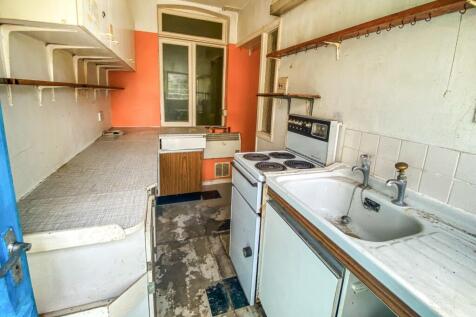 311 Cheney Manor Road, Swindon, SN2 2PE