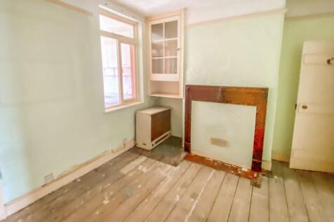 311 Cheney Manor Road, Swindon, SN2 2PE