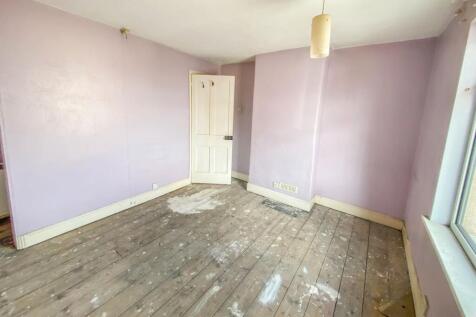 311 Cheney Manor Road, Swindon, SN2 2PE