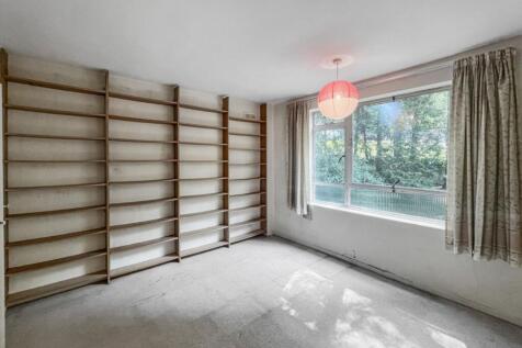 7 Marlowe Court, Lymer Avenue, Dulwich, London SE19 1LP