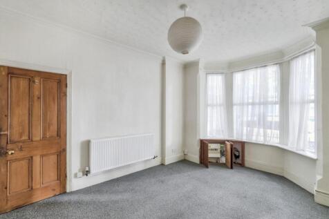 121 Radford Boulevard, Nottingham NG7 3BS
