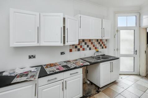Flat A &amp; Flat B, 109 Tottenhall Road, Palmers Green, London N13 6JA