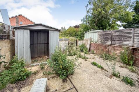 239 Gunville Road, Newport, Isle of Wight, PO30 5LU