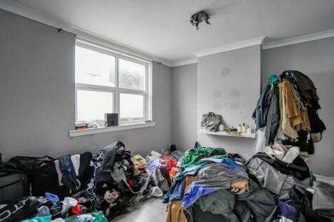 2 East Street, Chatham, Kent, ME4 5NJ