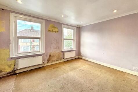 62 Cavendish Road, Edmonton, London N18 2LS