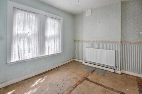 21 Athol Road, Erith, Kent, DA8 1PT