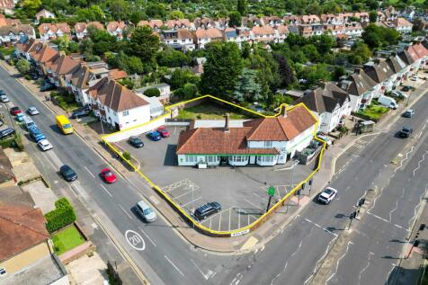 Co-Op, Old Shoreham Rd,  Hove BN3 7EB