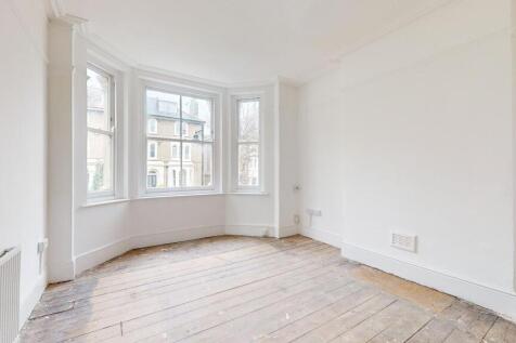 Flat 3, 28 Cathcart Hill, Tufnell Park, London, N19 5QN