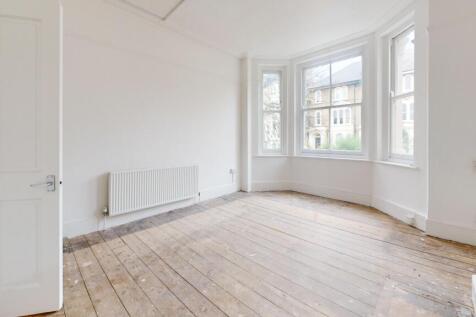Flat 3, 28 Cathcart Hill, Tufnell Park, London, N19 5QN