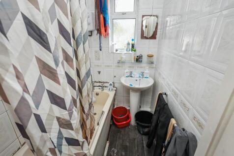 34 Stevens Road, Dagenham, Essex, RM8 2QR