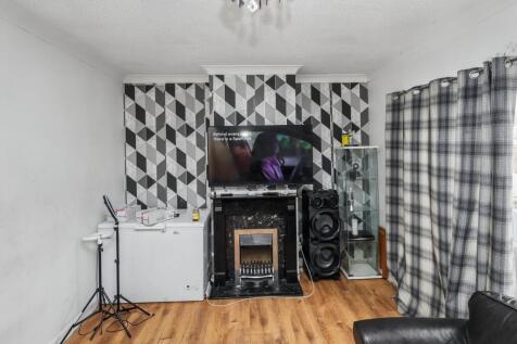 34 Stevens Road, Dagenham, Essex, RM8 2QR