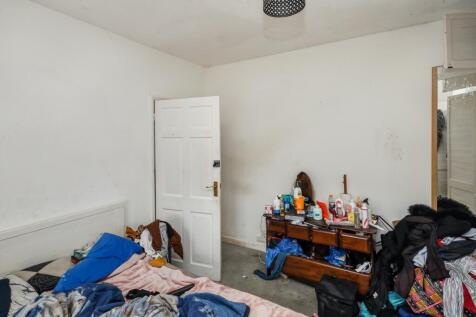 34 Stevens Road, Dagenham, Essex, RM8 2QR