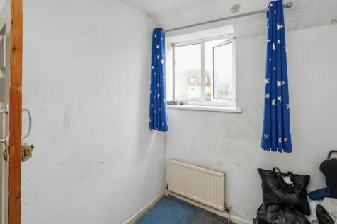 34 Stevens Road, Dagenham, Essex, RM8 2QR