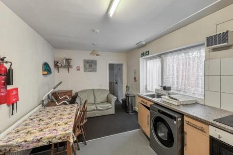 96 Ritherdon Road, Tooting, London SW17 8QQ