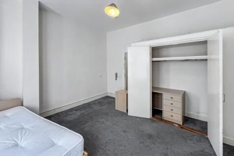 96 Ritherdon Road, Tooting, London SW17 8QQ