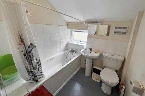 96 Ritherdon Road, Tooting, London SW17 8QQ