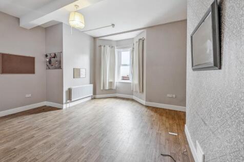 2 Poplar Crescent, Bensham, Gateshead, Tyne &amp; Wear, NE8 1QD