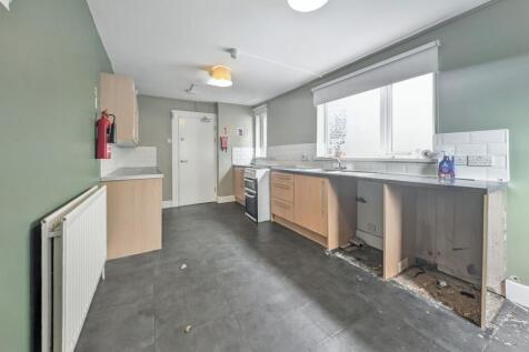 2 Poplar Crescent, Bensham, Gateshead, Tyne &amp; Wear, NE8 1QD