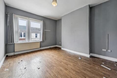 2 Poplar Crescent, Bensham, Gateshead, Tyne &amp; Wear, NE8 1QD