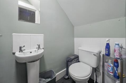 2 Poplar Crescent, Bensham, Gateshead, Tyne &amp; Wear, NE8 1QD