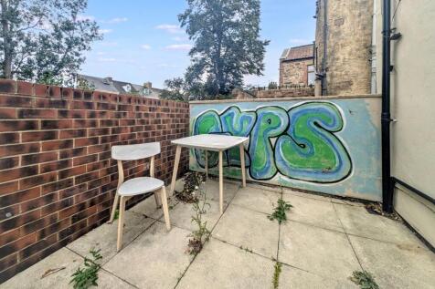 2 Poplar Crescent, Bensham, Gateshead, Tyne &amp; Wear, NE8 1QD